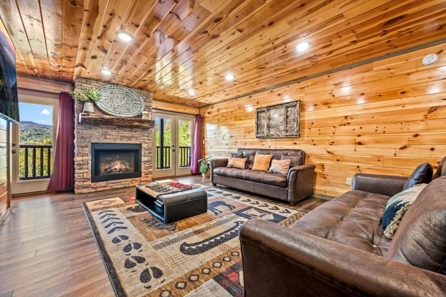 Indoor Pool, Volleyball Beach, Mountain View, Luxury Gatlinburg Exterior photo